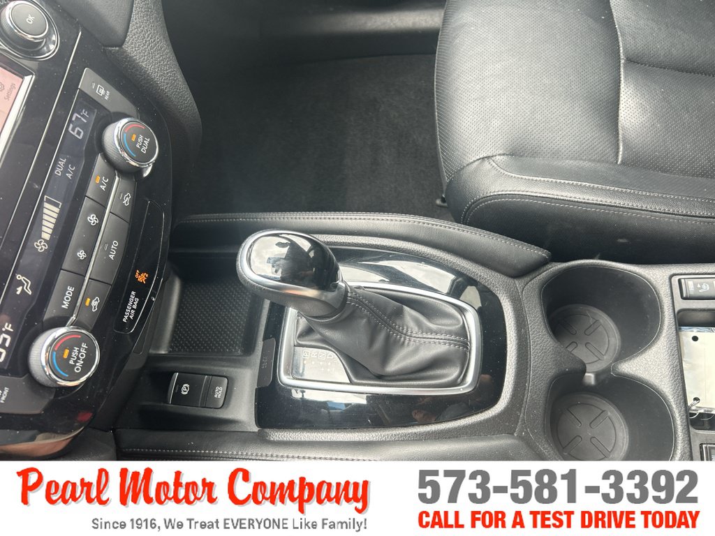 Used 2020 Nissan Rogue SL AWD/4WD image 19