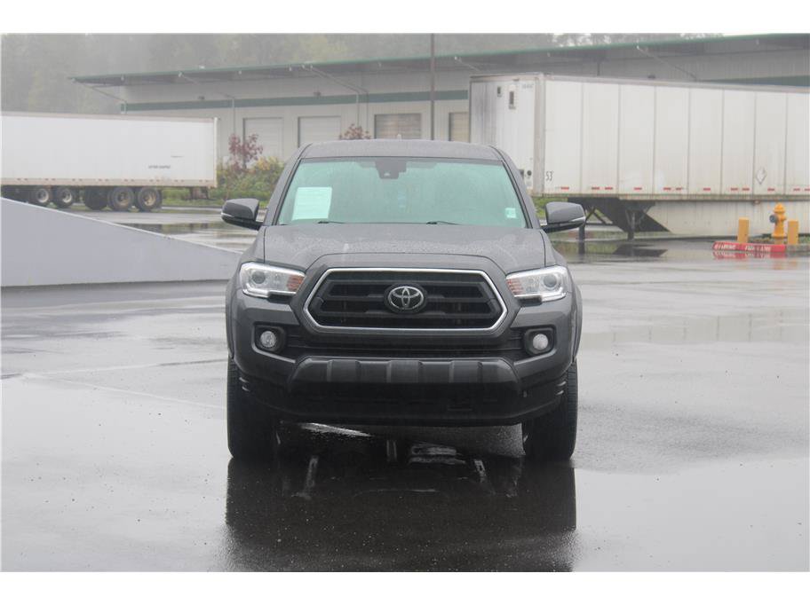 Used 2022 Toyota Tacoma SR5 w/ Technology Package AWD/4WD image 5