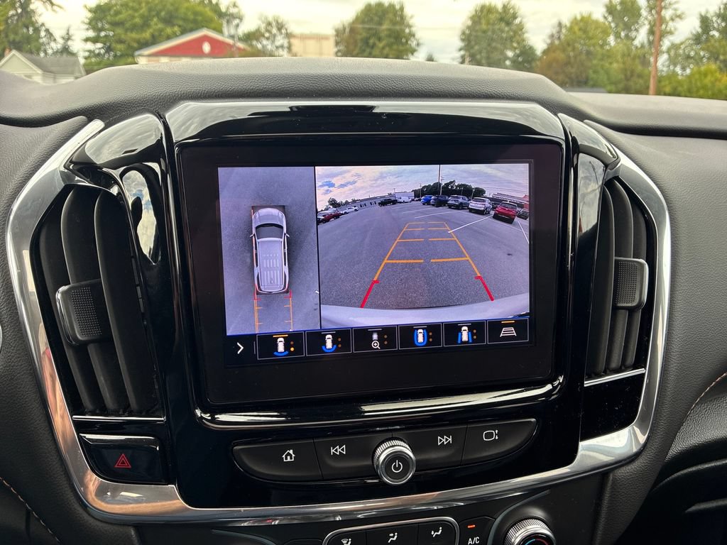 Used 2020 Chevrolet Traverse LT w/ LT Premium Package AWD/4WD image 23