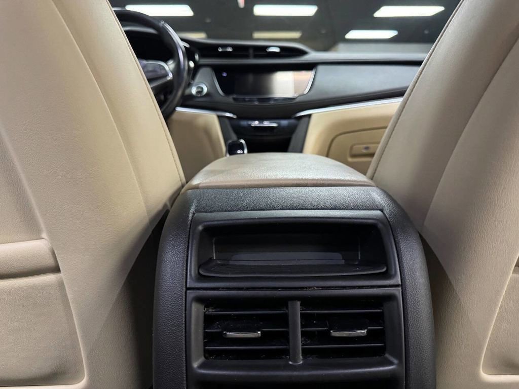 Used 2019 Cadillac XT5 Luxury FWD image 42