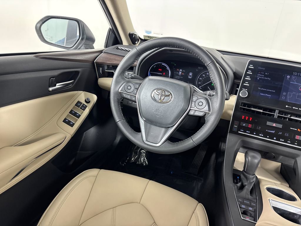 Certified 2021 Toyota Avalon XLE w/ Moonroof Package image 27