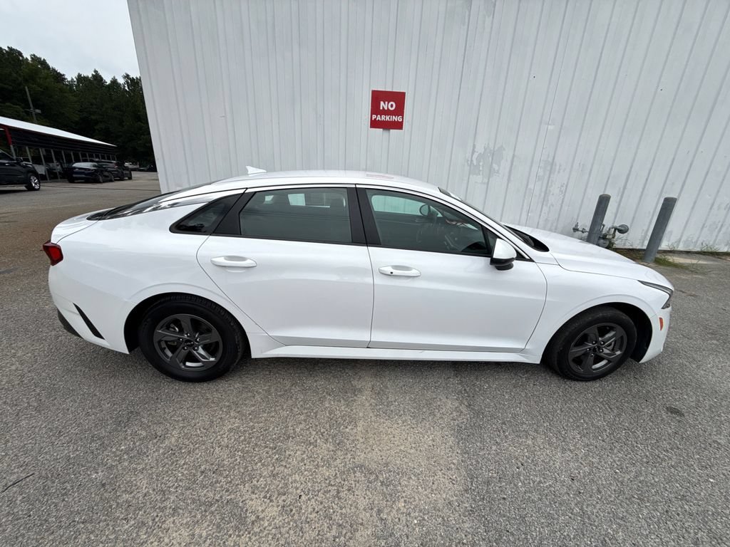 Used 2023 Kia K5 LXS FWD image 9