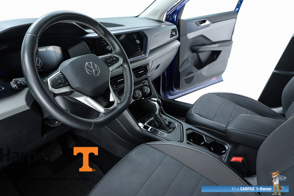 Used 2023 Volkswagen Taos SE w/ Panoramic Sunroof Package FWD image 19