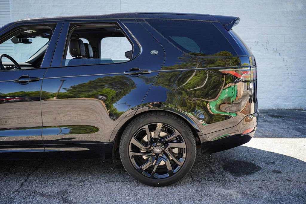 Used 2023 Land Rover Discovery S R-Dynamic image 12