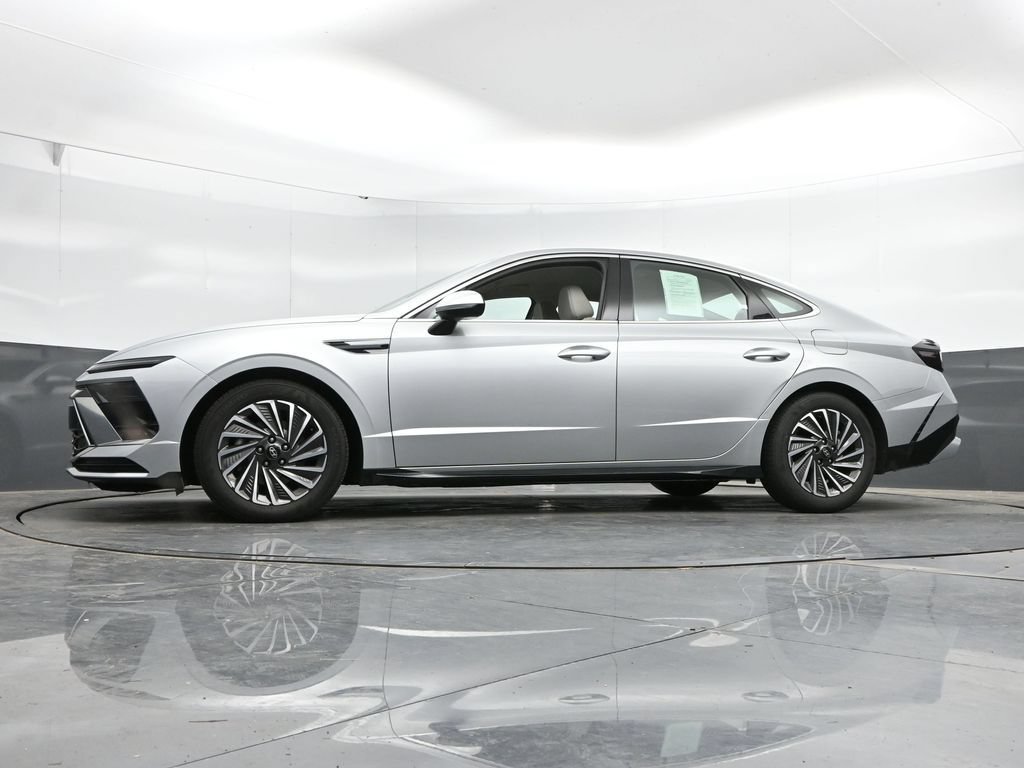 Certified 2025 Hyundai Sonata SEL FWD image 45