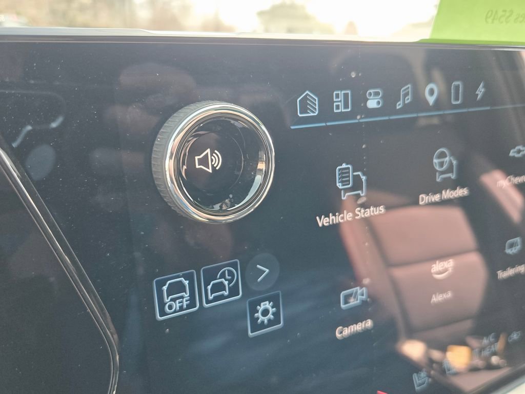 Used 2024 Chevrolet Silverado EV RST image 30