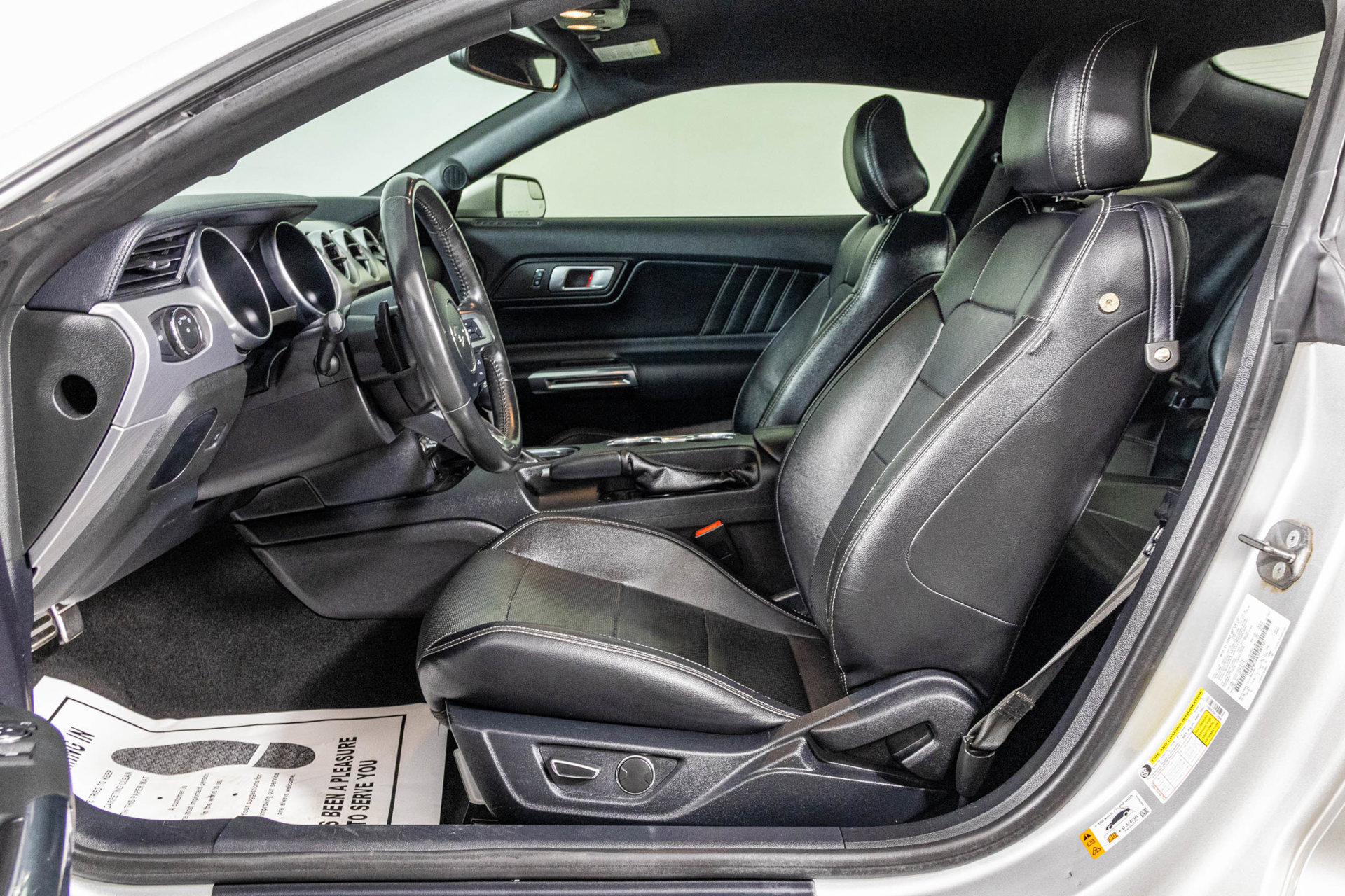 Used 2019 Ford Mustang GT Premium RWD image 24