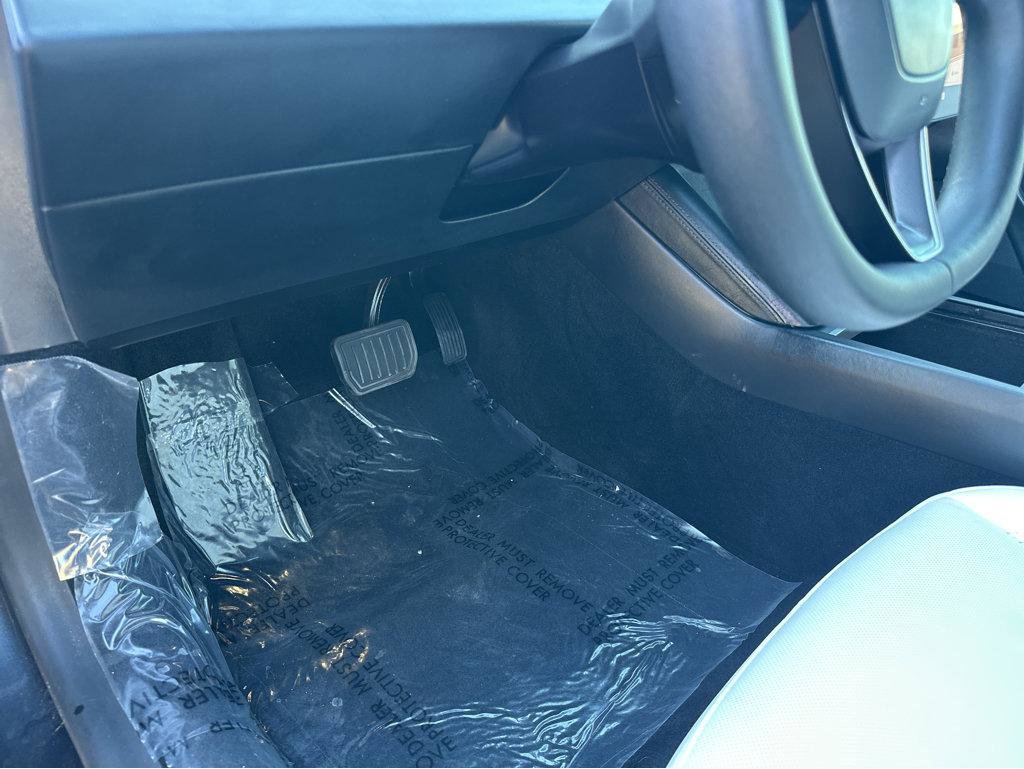 Used 2024 Tesla Model 3 image 27