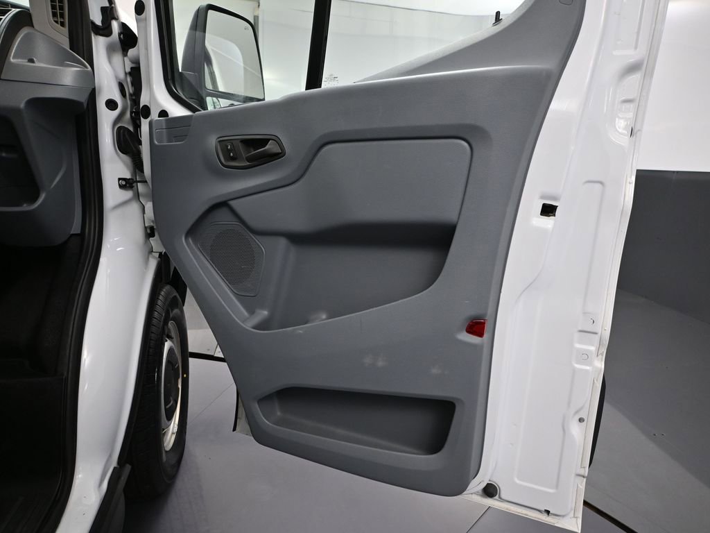 Used 2018 Ford Transit 150 130 Low Roof image 45