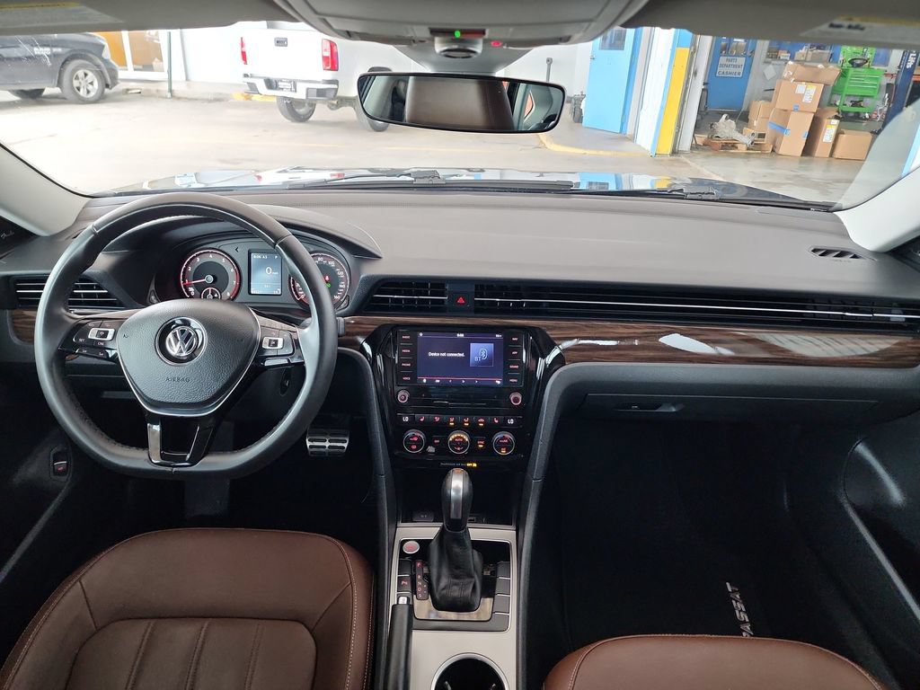 Used 2022 Volkswagen Passat 2.0T FWD image 19