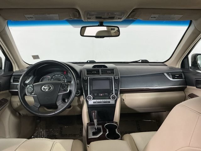 Used 2012 Toyota Camry XLE w/ Leather Pkg FWD image 24