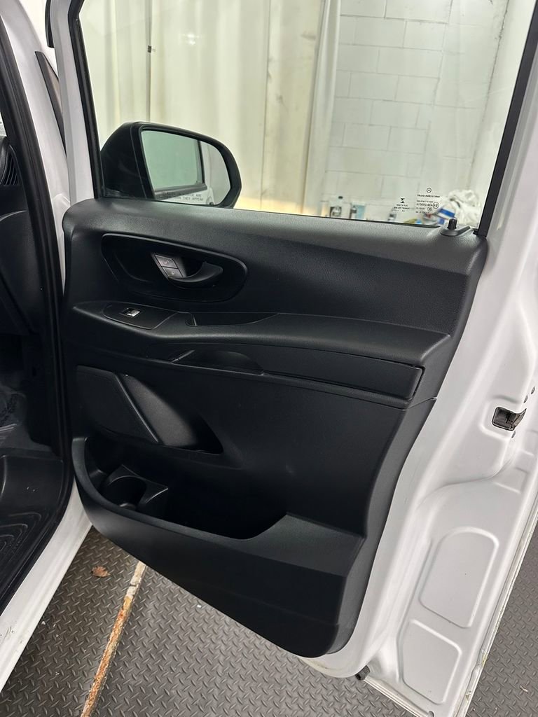 Used 2021 Mercedes-Benz Metris image 29