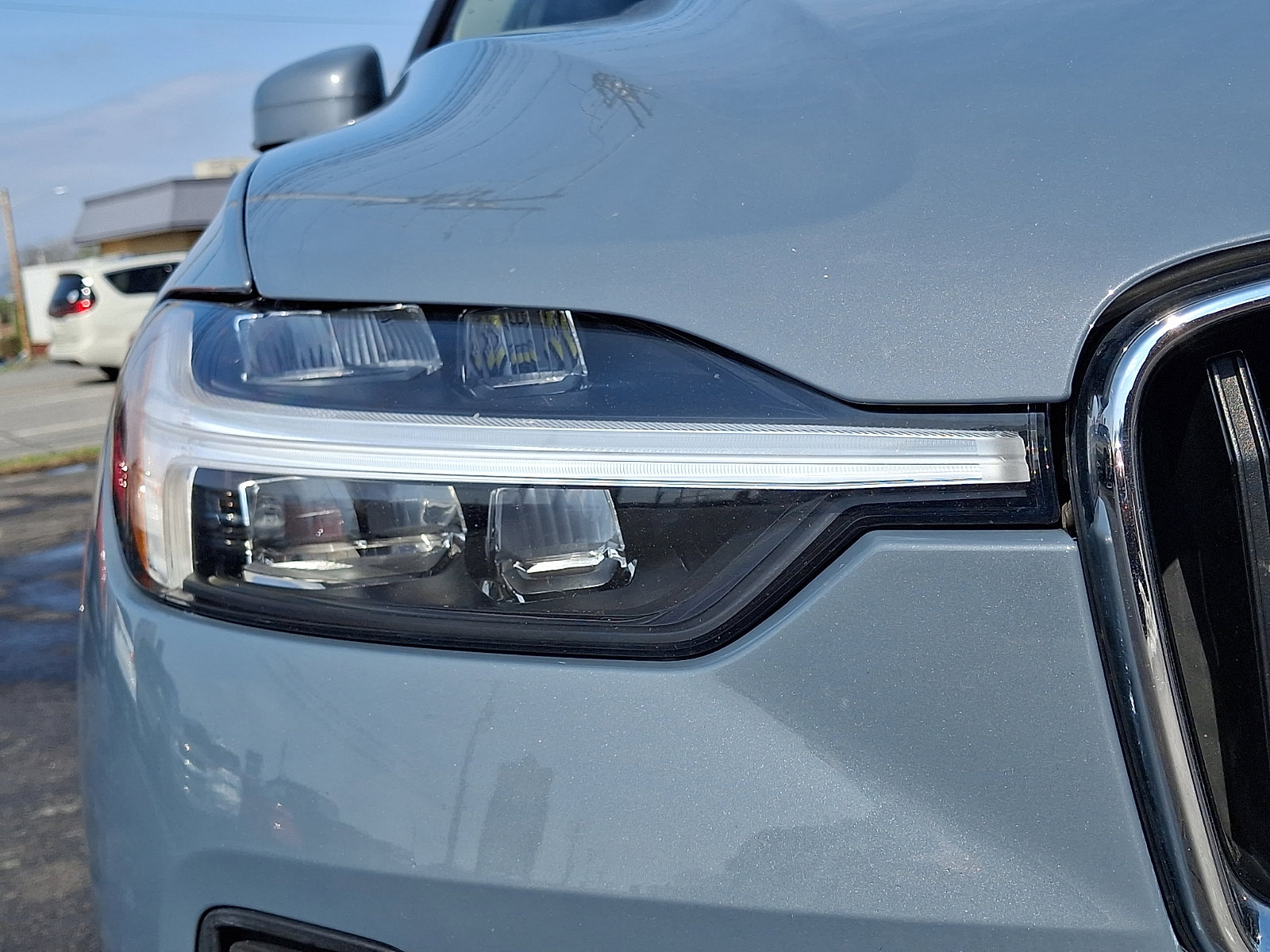 Used 2023 Volvo XC60 B5 Core AWD/4WD image 9