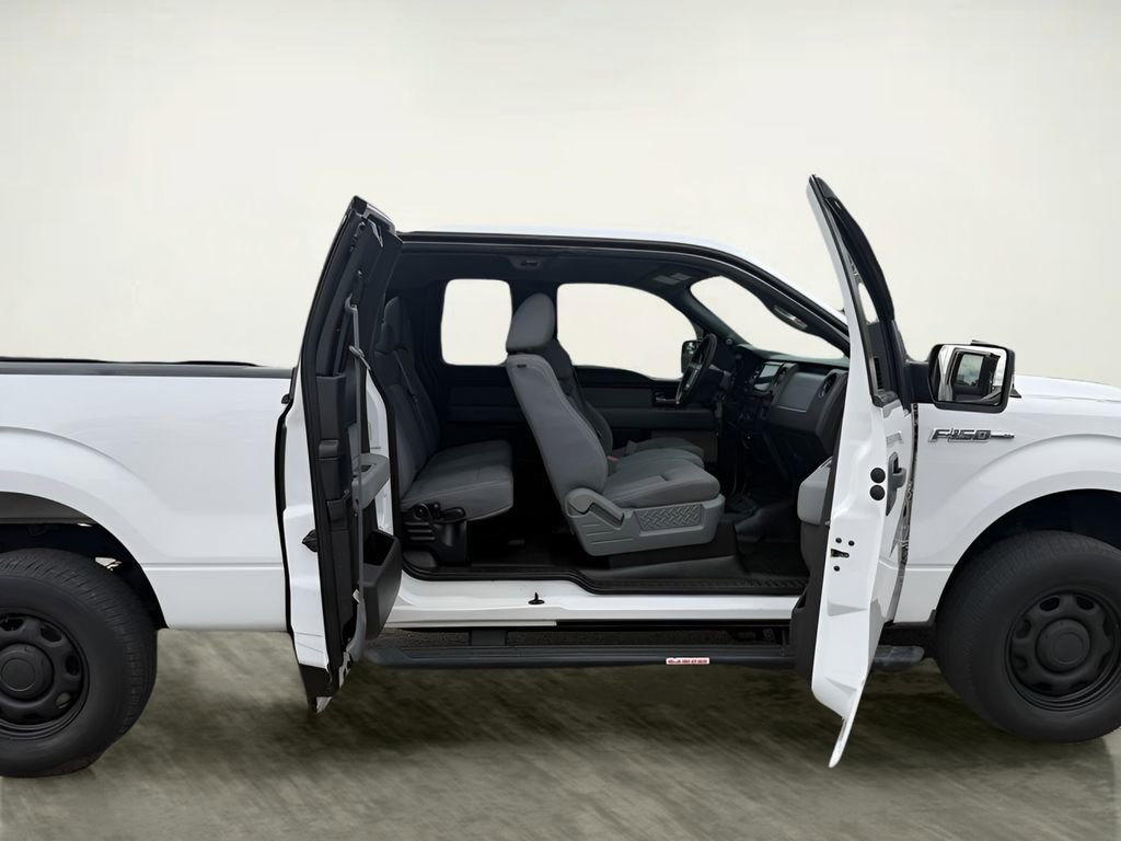 Used 2014 Ford F150 XL w/ Equipment Group 101A Mid AWD/4WD image 27