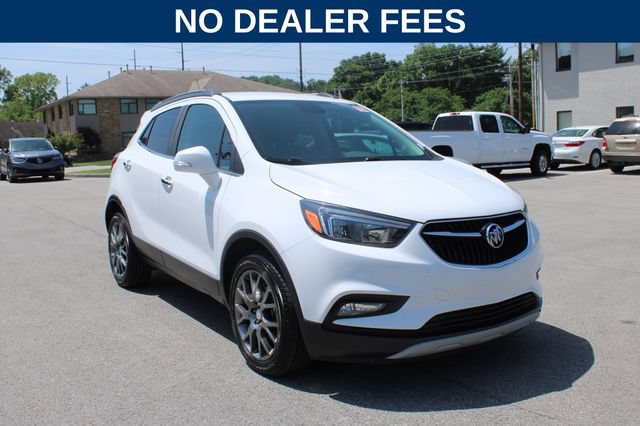 Used 2019 Buick Encore Sport Touring w/ Safety Package FWD image 2