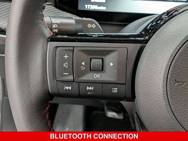 Certified 2025 Nissan Kicks SR w/ SR Premium Package AWD/4WD image 18