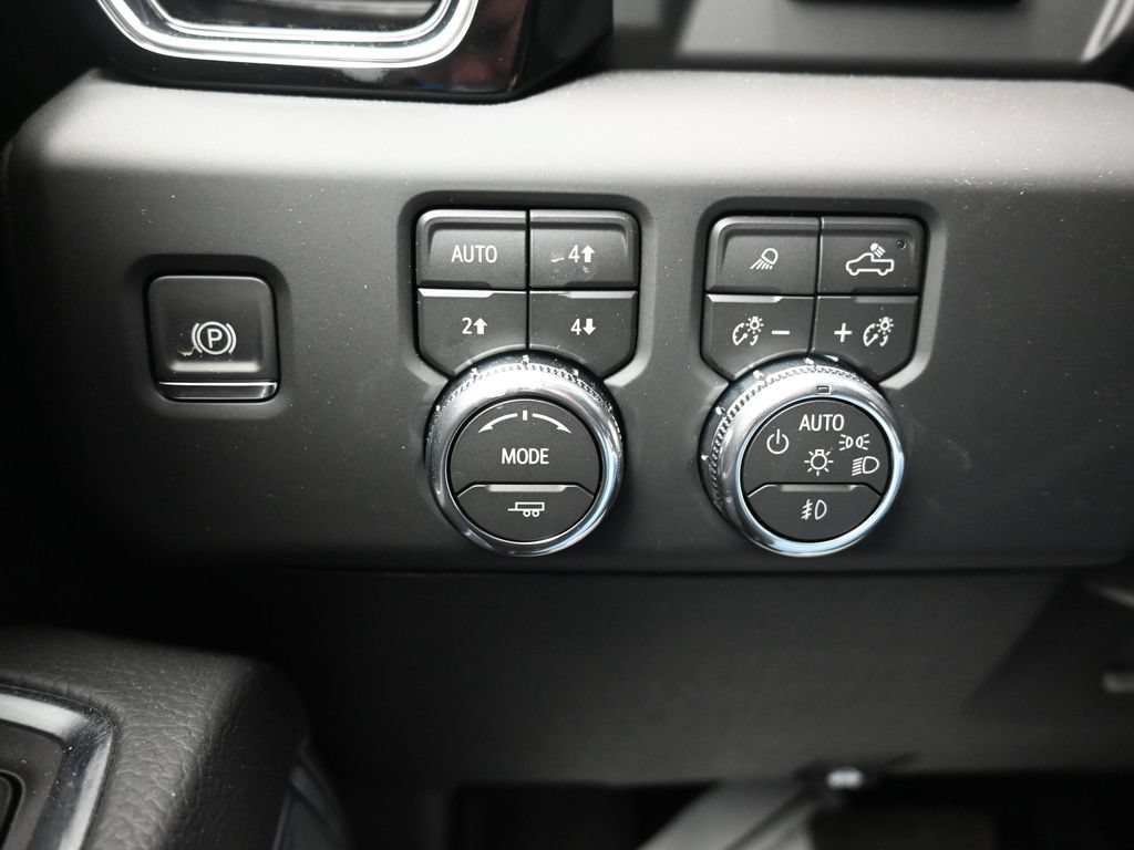 New 2026 GMC Sierra 2500 Denali w/ Denali Reserve Package AWD/4WD image 15