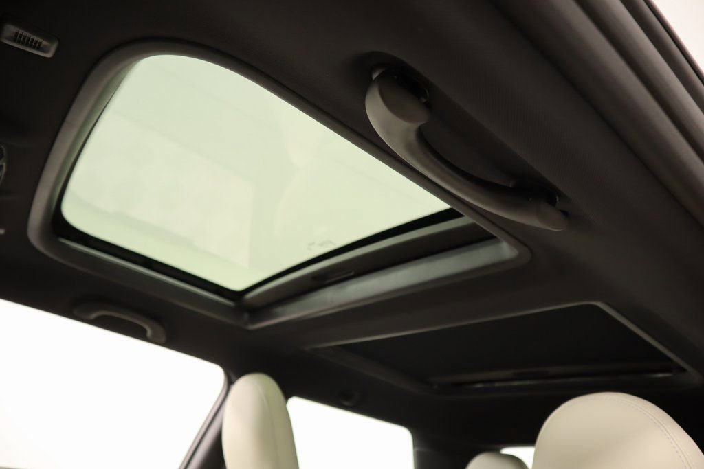 New 2025 MINI Cooper 2-Door Hardtop image 15