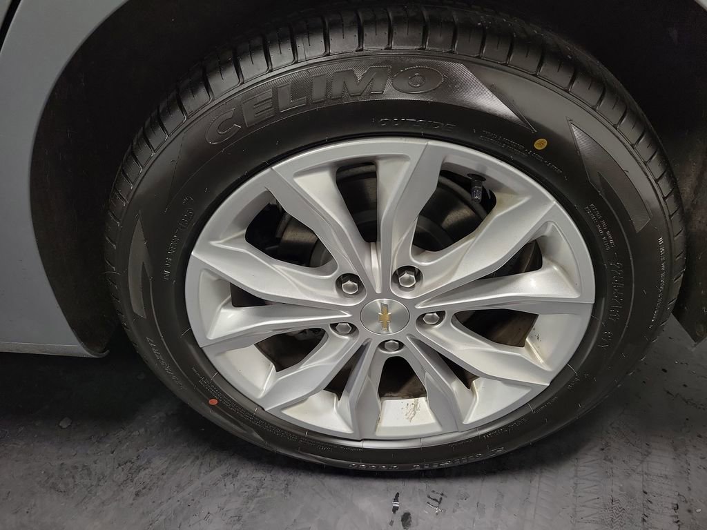 Used 2023 Chevrolet Malibu LT image 10