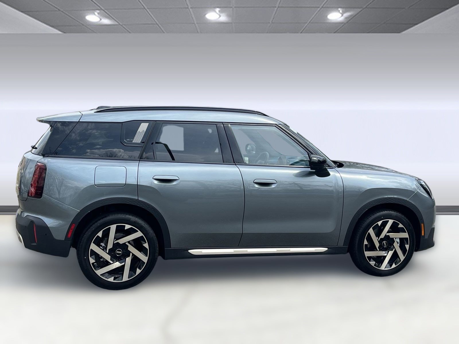 Used 2025 MINI Cooper Countryman S w/ Comfort Package Max image 7