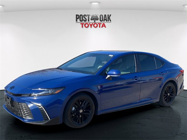 Used 2025 Toyota Camry XSE image 3