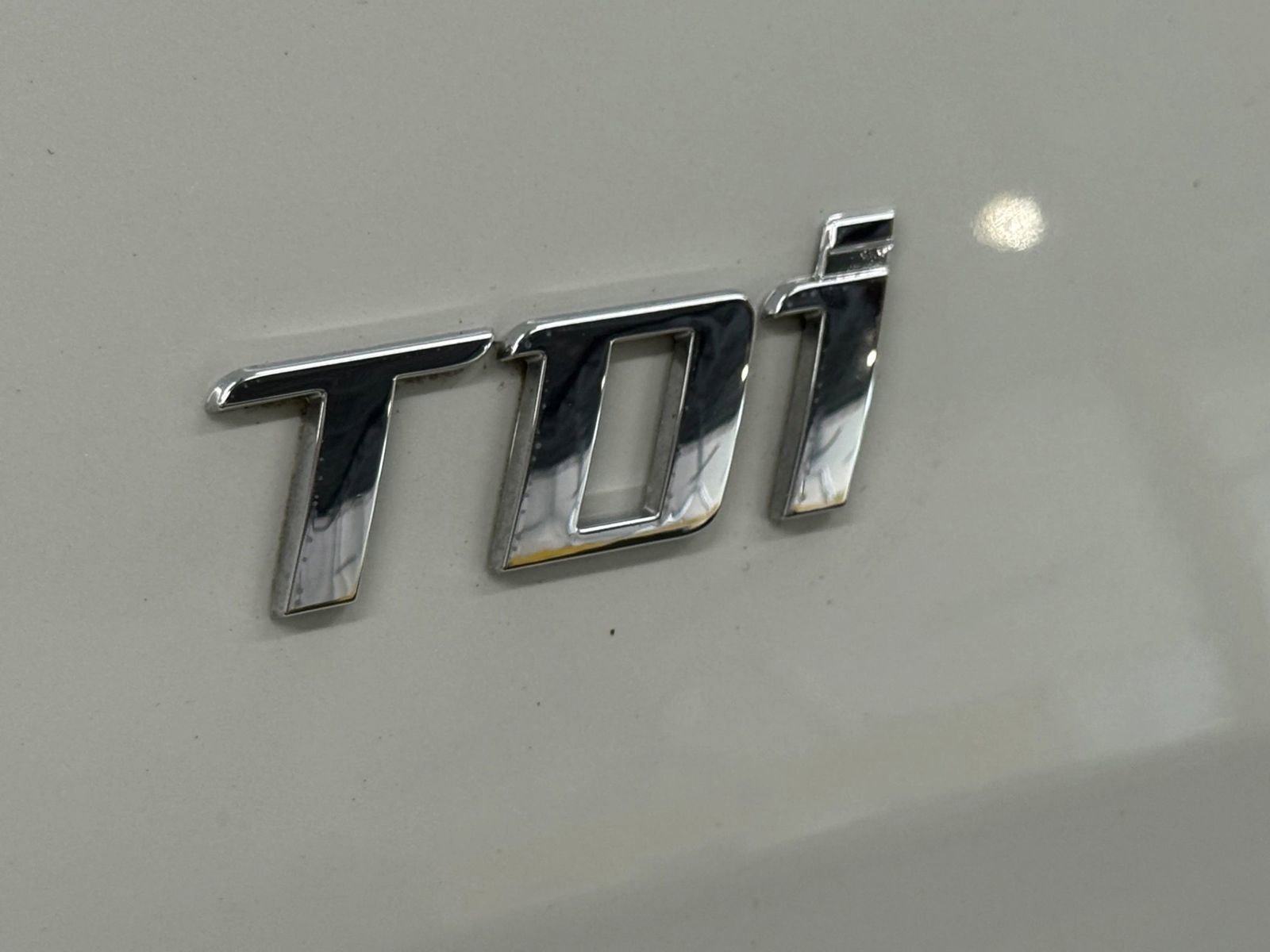 Used 2014 Volkswagen Beetle TDI FWD image 13