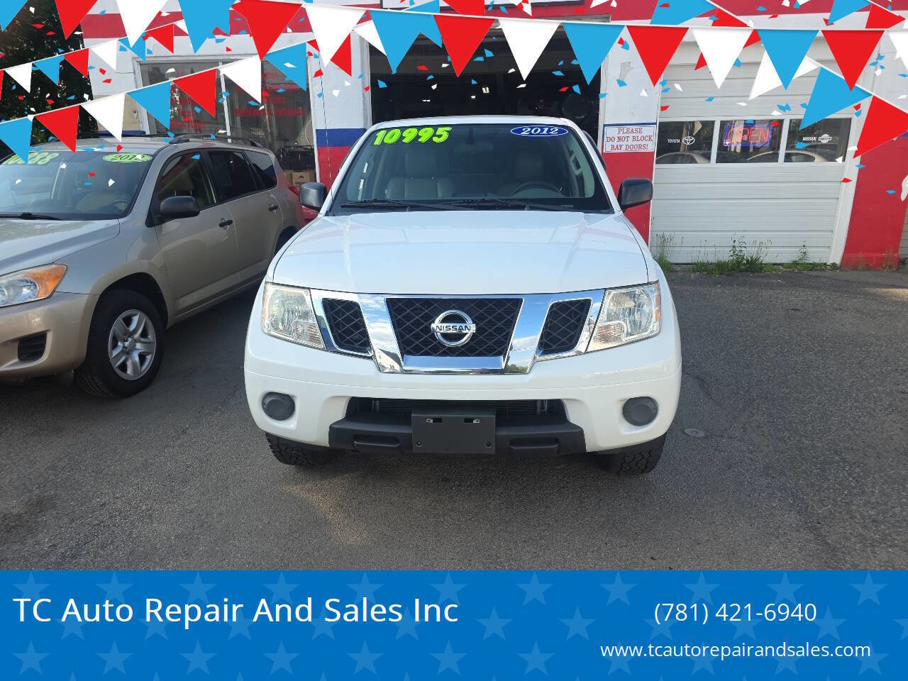 Used 2012 Nissan Frontier SV AWD/4WD image 1