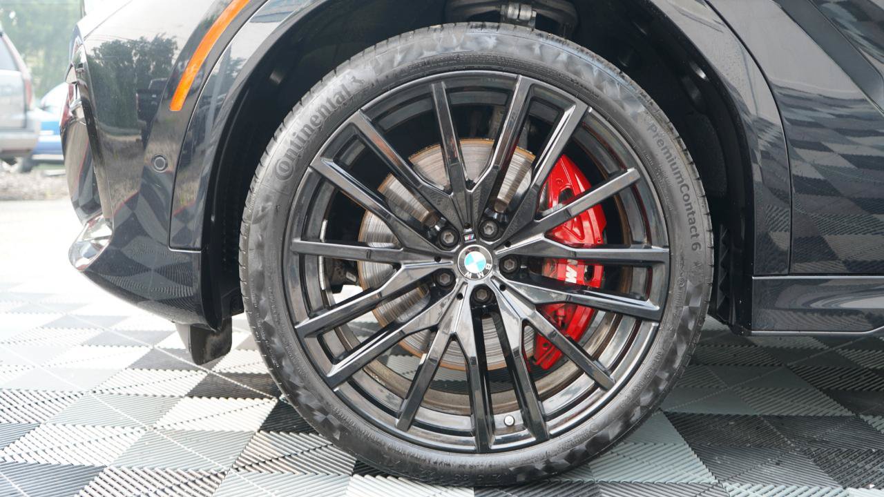Used 2021 BMW X6 M50i w/ Executive Package AWD/4WD image 37