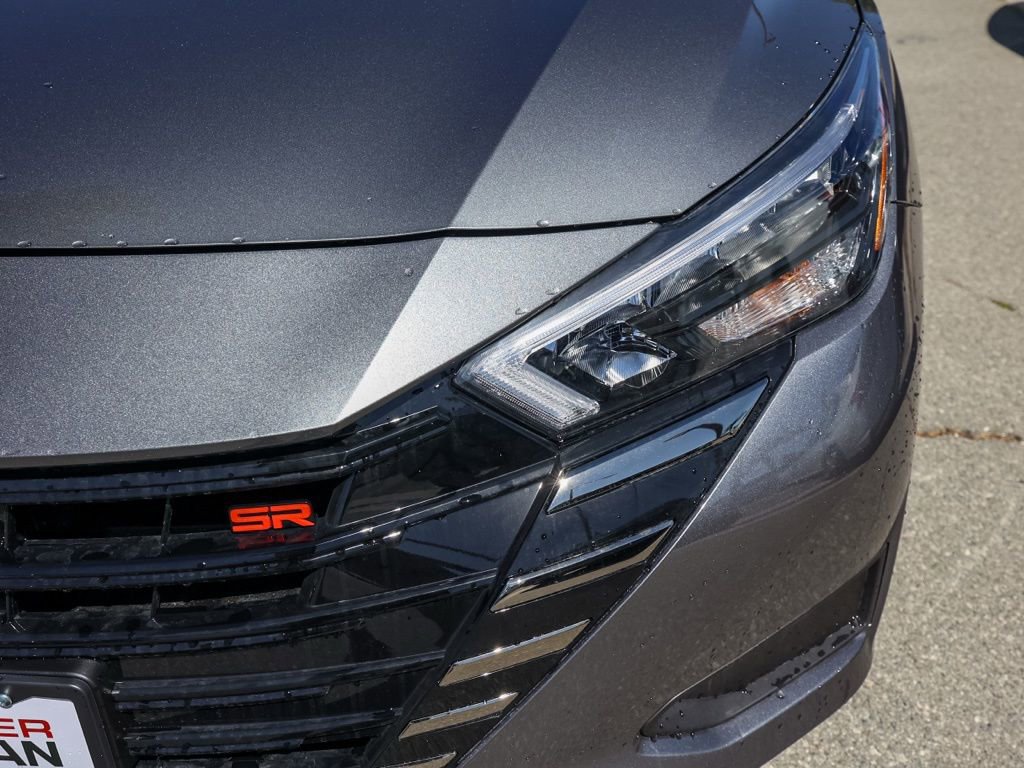 New 2025 Nissan Versa SR image 10