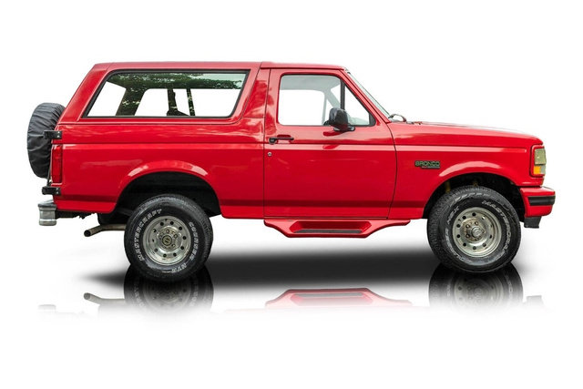 Used 1995 Ford Bronco XLT AWD/4WD image 2