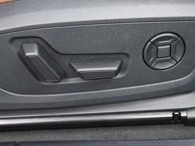 Used 2024 Audi Q3 2.0T Premium Plus AWD/4WD image 33