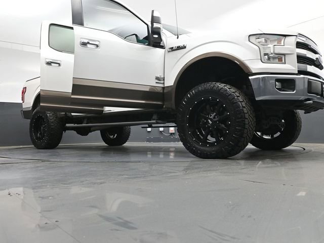 Used 2015 Ford F150 King Ranch w/ Equipment Group 601A Luxury AWD/4WD image 31