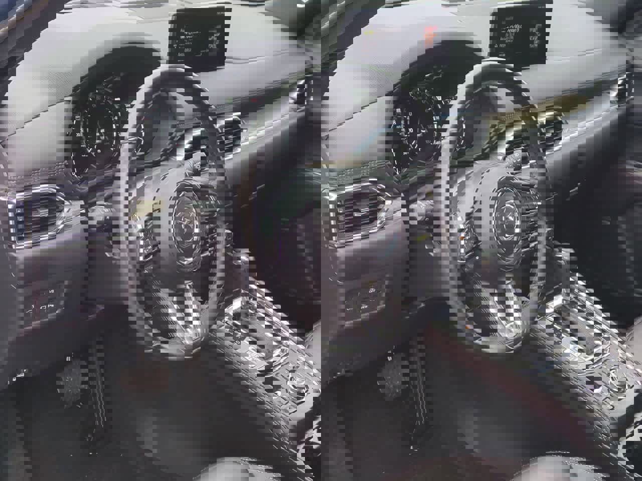 Used 2024 MAZDA CX-5 Signature image 2