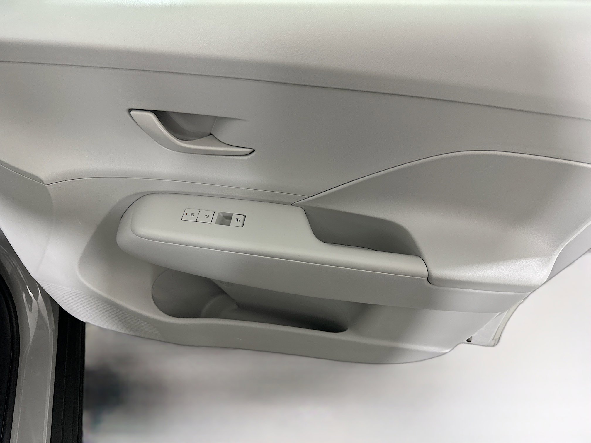 Used 2025 Hyundai Kona SEL image 30