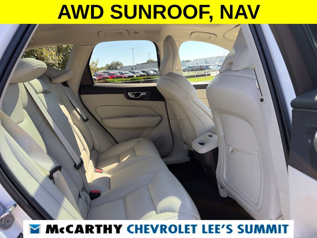 Used 2024 Volvo XC60 B5 Plus AWD/4WD image 32