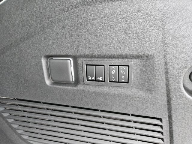 New 2026 GMC Yukon XL AT4 Ultimate AWD/4WD image 13