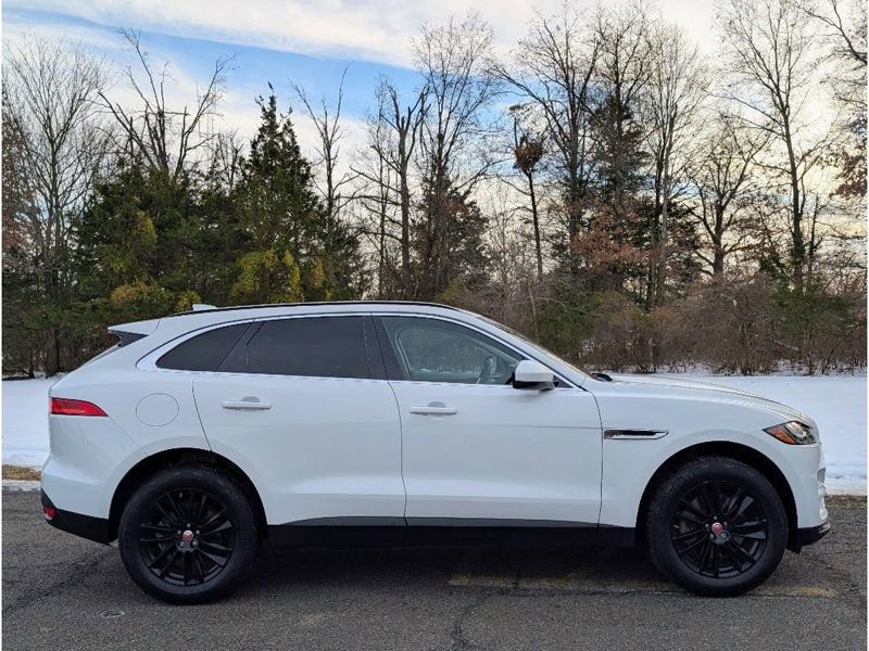 Used 2018 Jaguar F-PACE Prestige image 8