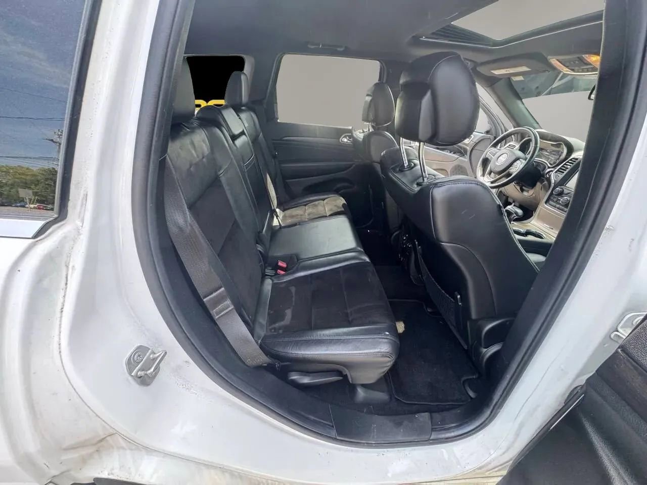 Used 2015 Jeep Grand Cherokee Altitude image 16