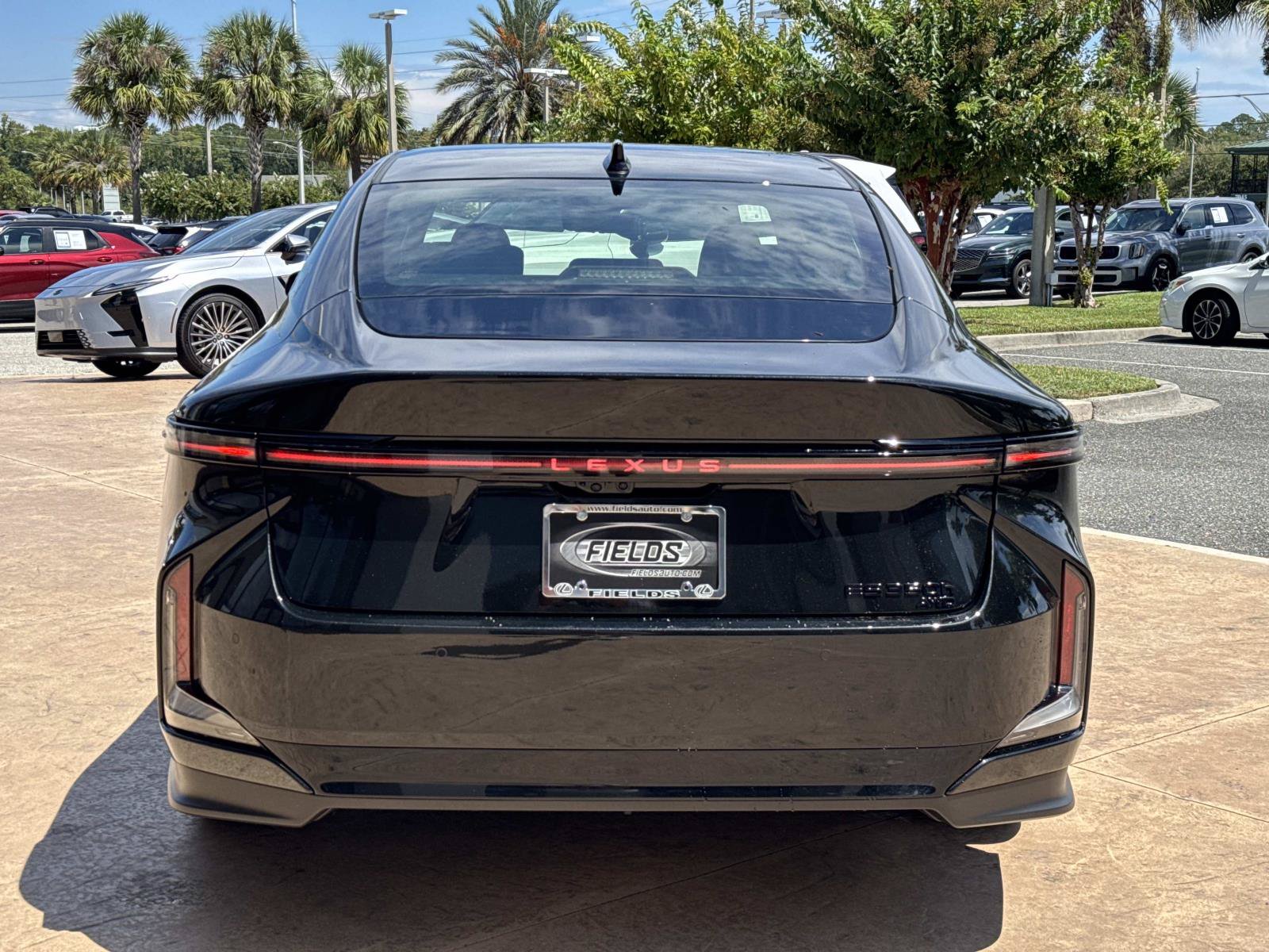 New 2026 Lexus ES 350h AWD image 4