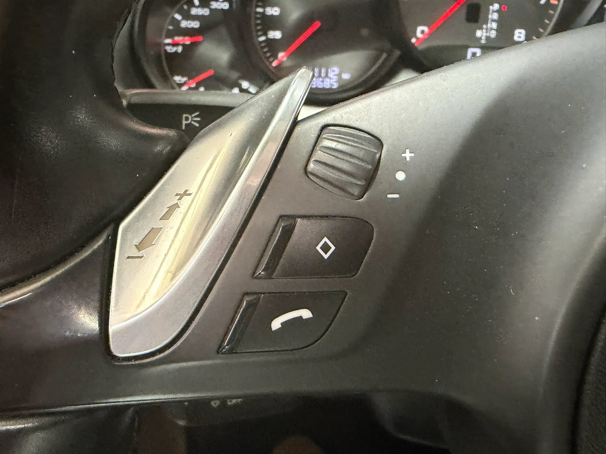Used 2013 Porsche Cayenne S AWD/4WD image 25