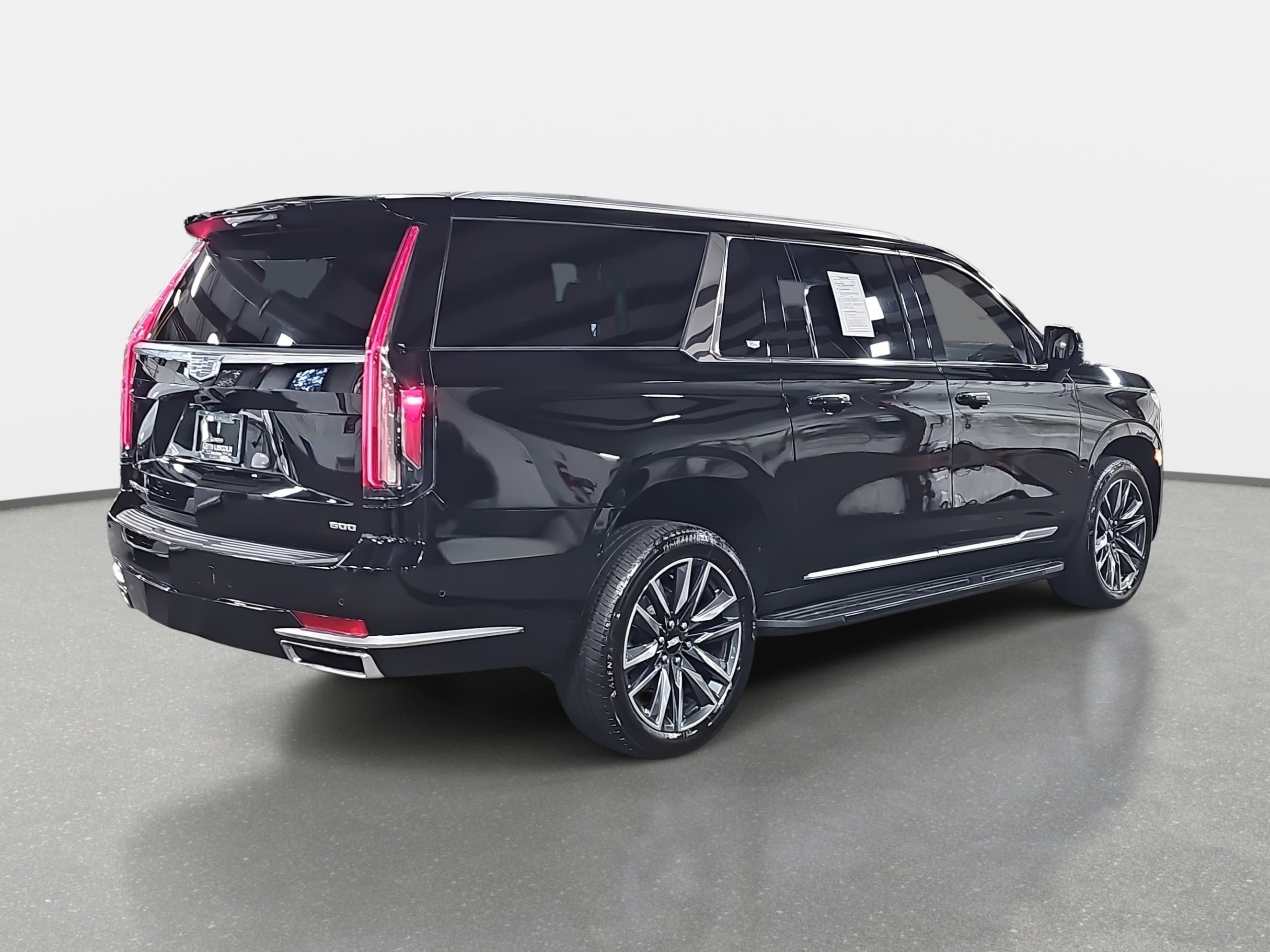 Used 2021 Cadillac Escalade ESV Premium Luxury image 5