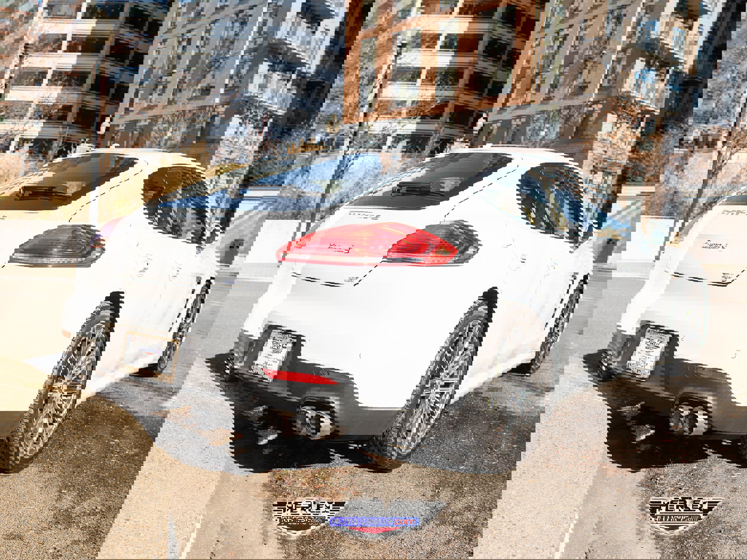 Used 2015 Porsche Panamera S w/ Premium Package Plus image 7