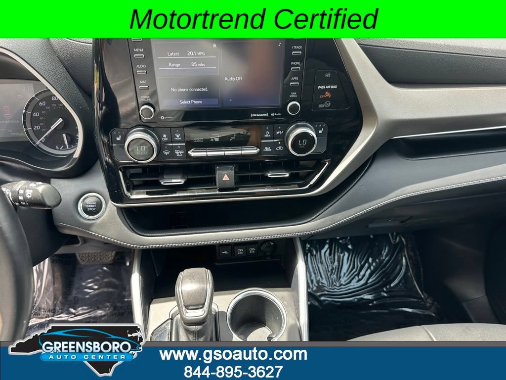 Used 2020 Toyota Highlander XLE AWD/4WD image 27