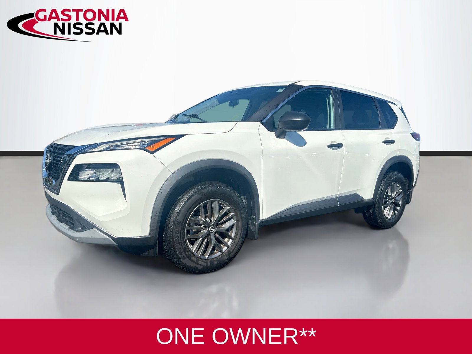 Used 2023 Nissan Rogue S FWD image 3