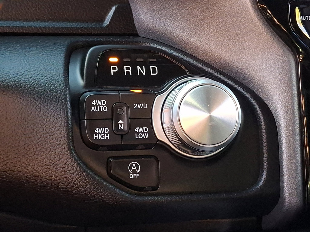 Used 2023 RAM 1500 Laramie AWD/4WD image 27