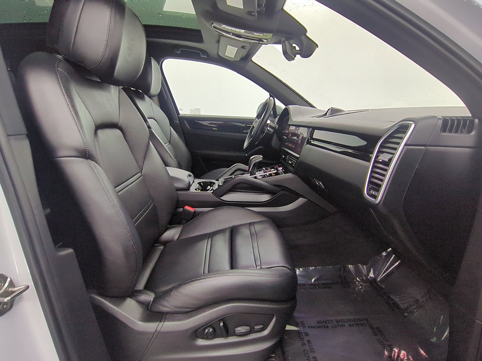 Certified 2022 Porsche Cayenne Platinum Edition AWD/4WD image 24