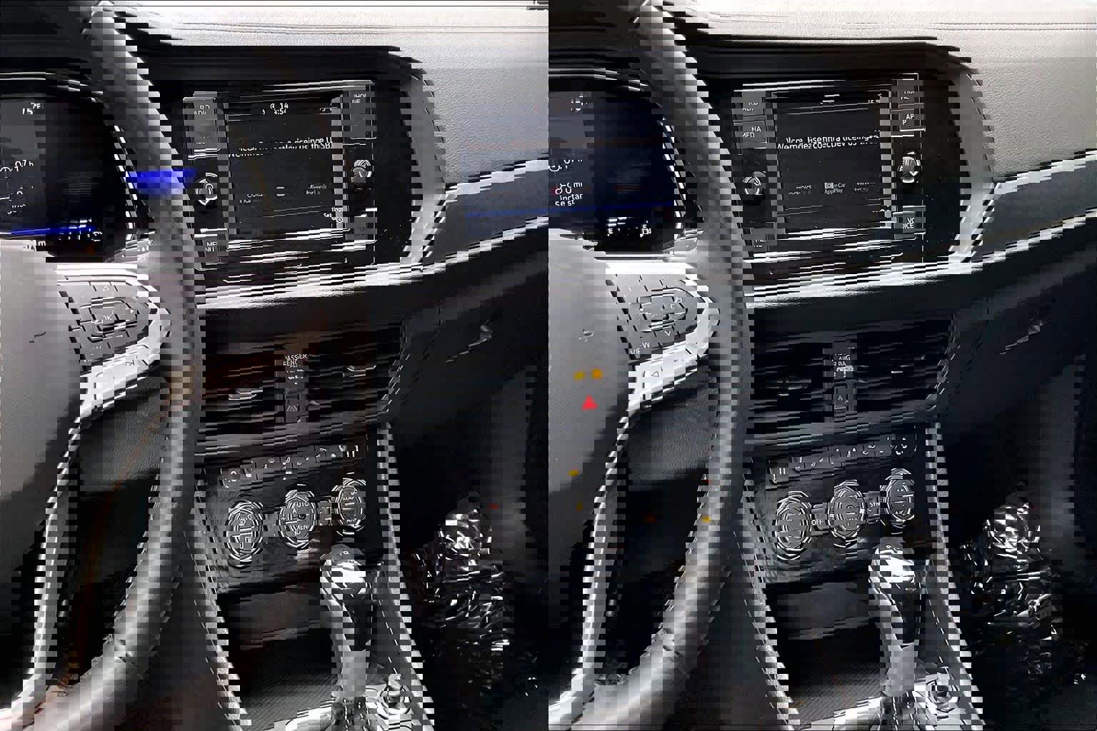 Certified 2023 Volkswagen Jetta SE image 7