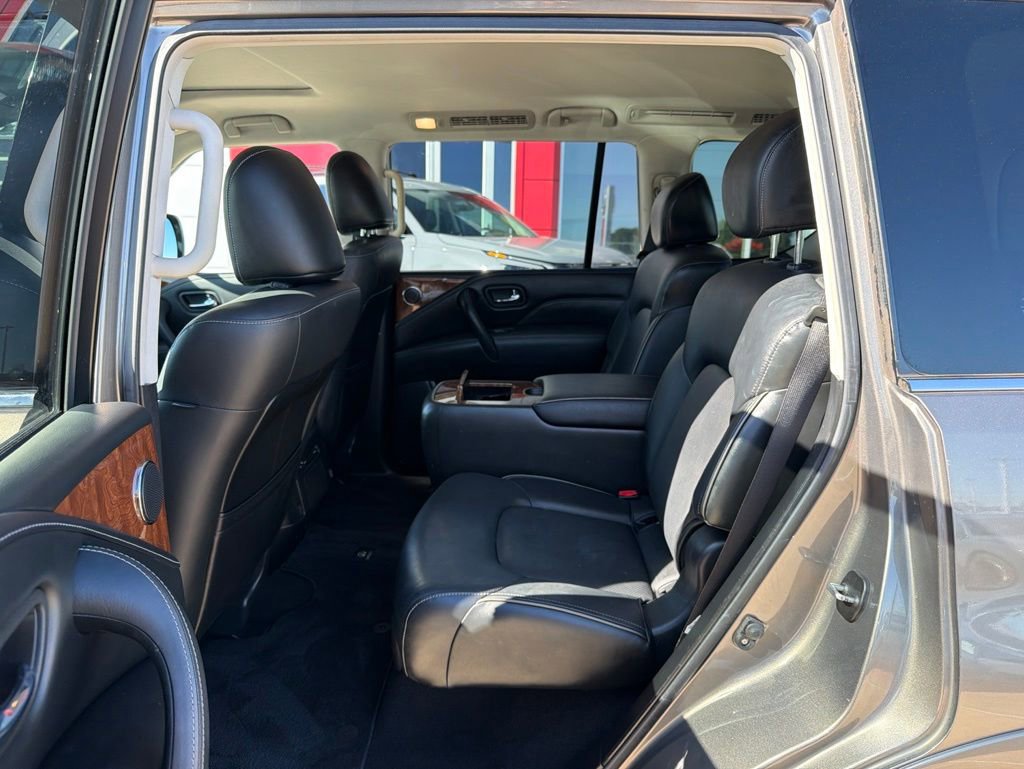 Used 2019 INFINITI QX80 Luxe RWD image 16