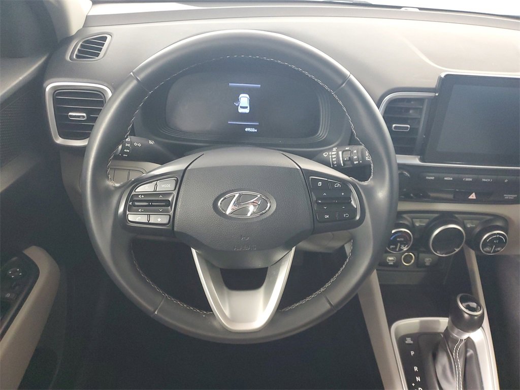 Used 2024 Hyundai Venue SEL image 15