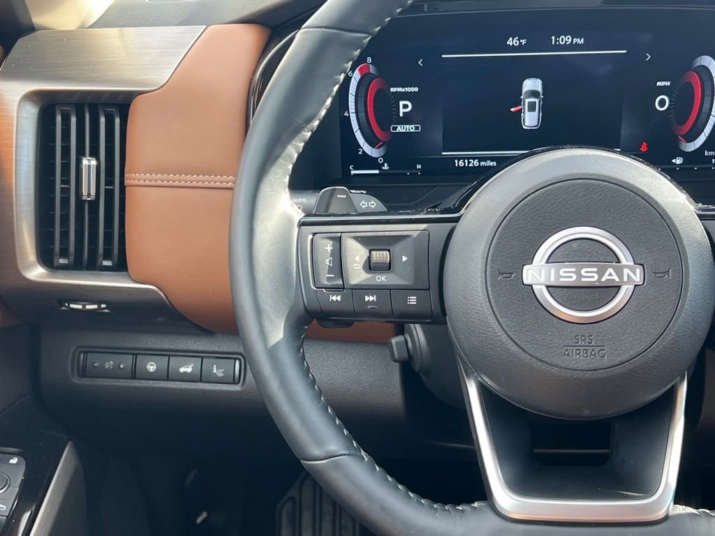 Used 2024 Nissan Pathfinder Platinum w/ Cargo Package image 22